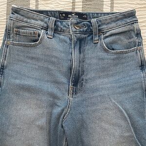 Hollister Women’s Ultra High Rise Mom Jeans